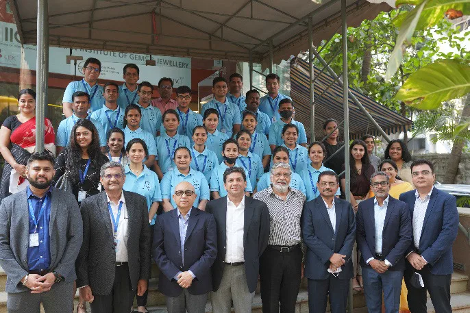 ORRA collaborates with IIGJ Mumbai for Retail Trainee Scheme 11 sodapdf converted jpg