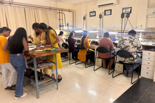 Varanasi Campus 10 16